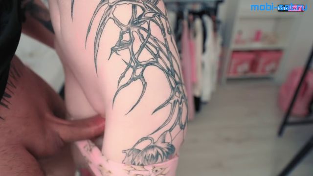 Секс с сетрой квадробером без проникновения в киску 